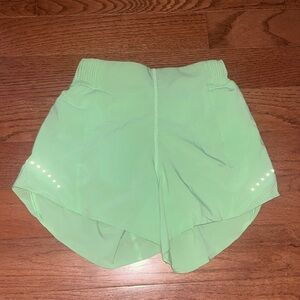 Amazing condition, hardly worn speed up lululemon shorts